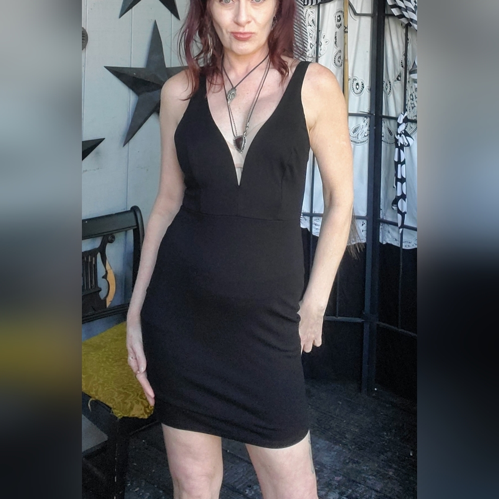 Lulu's perfect pick bodycon little black dress small